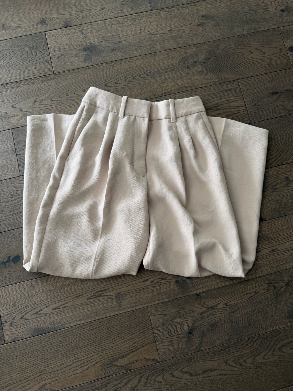 🤍Aritzia Effortless Cropped Pants XXS Beige